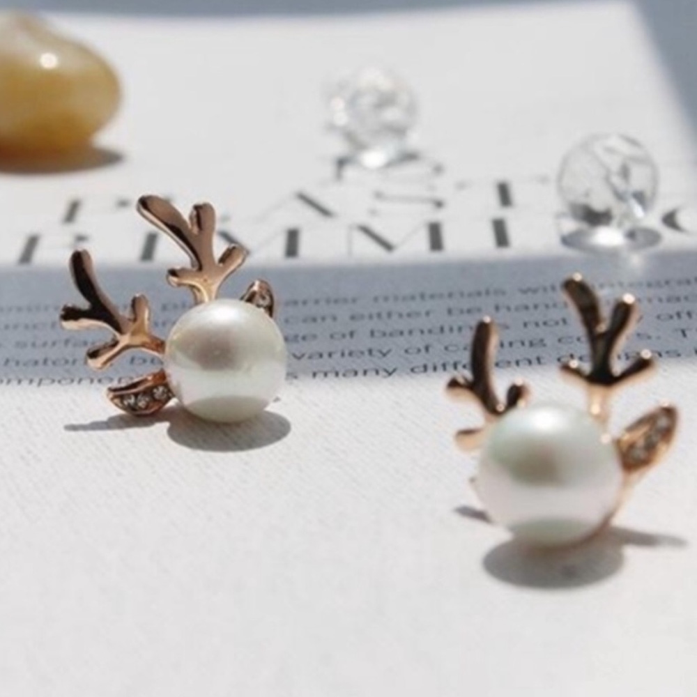 Pearl Antler Earrings
